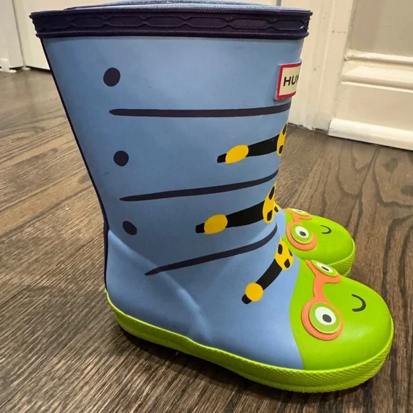 Hunter Kids' First Classic Wellington Rain Boots Caterpillar Design (7B/8G) - Picture 3 of 7